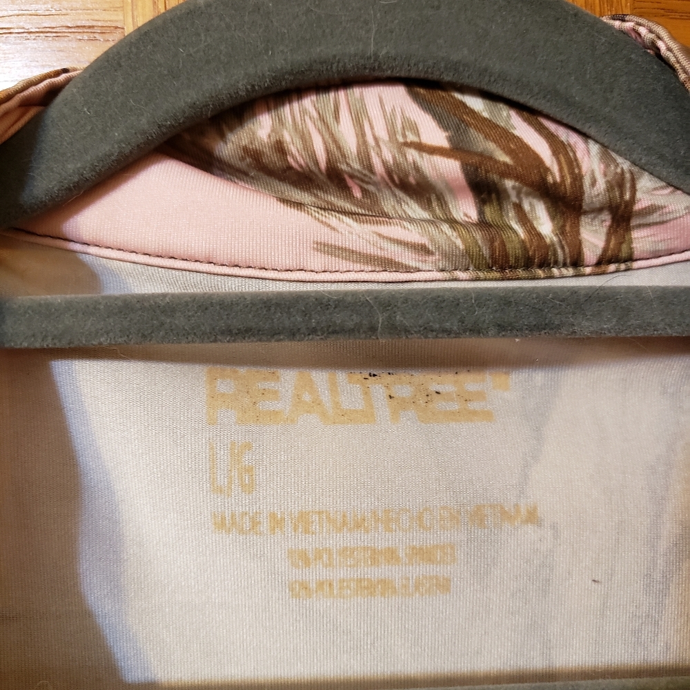 3/4 zip Realtree pullover - Picture 3 of 3